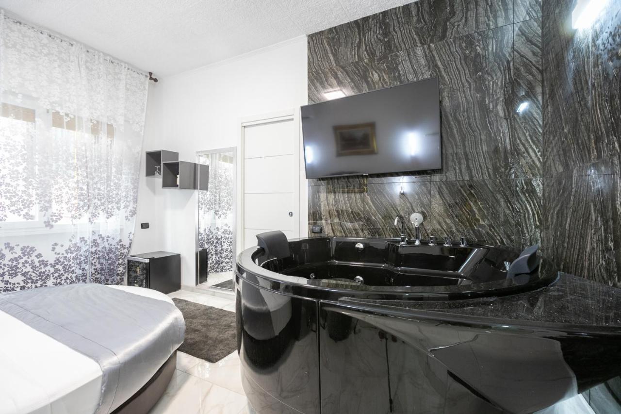Gregorio VII Luxury Suites San Damaso Rom Exteriör bild