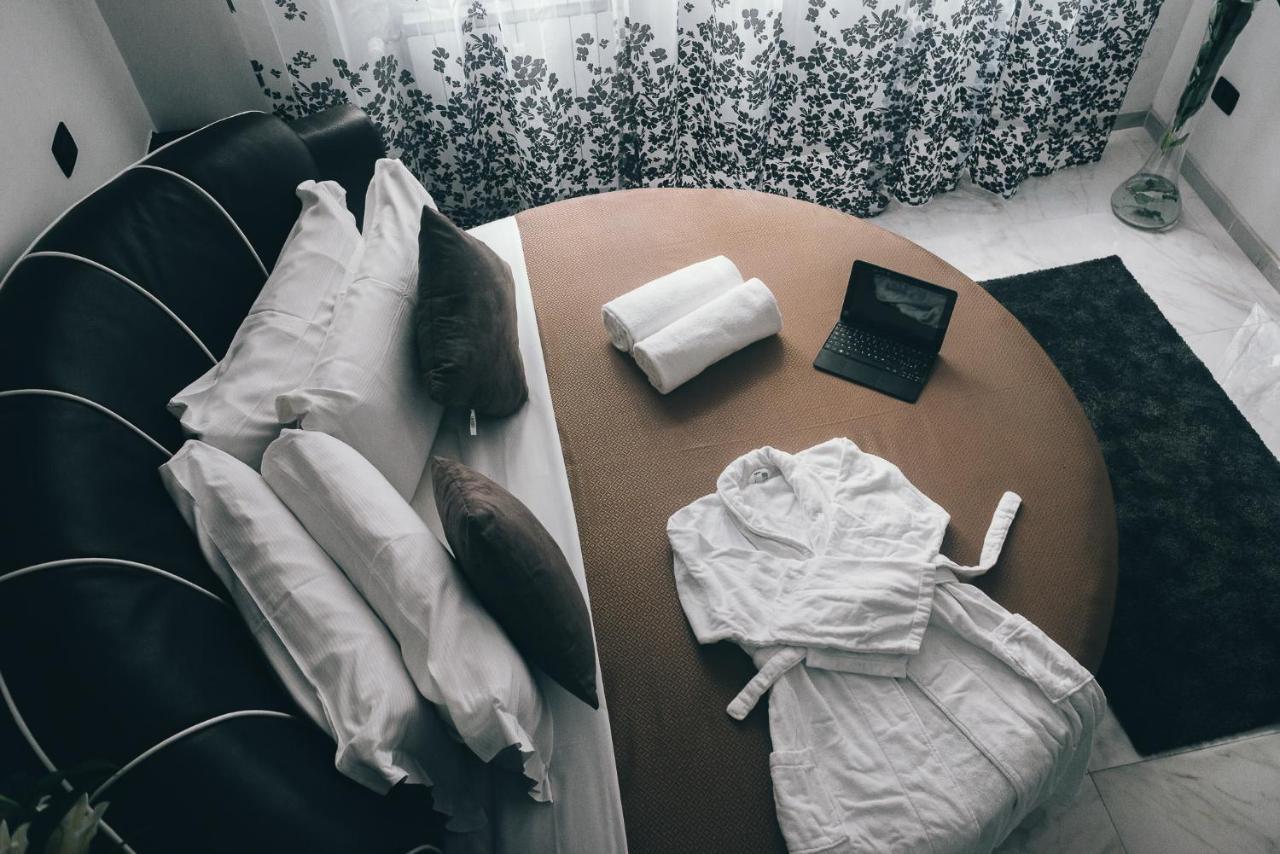 Gregorio VII Luxury Suites San Damaso Rom Exteriör bild